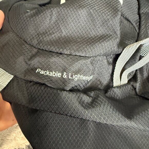 ZOMAKE Lightweight Packable Backpack Water Resistant Travel Bag - Picture 3 of 7